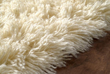 Load image into Gallery viewer, Nuloom Rugs - Hand Woven Genuine Greek Flokati - Natural