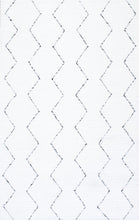 Load image into Gallery viewer, Nuloom Rugs - Hand Tufted Sheilah - White
