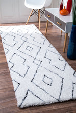 Load image into Gallery viewer, Nuloom Rugs - Hand Tufted Beaulah Shaggy - White