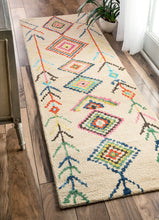 Load image into Gallery viewer, Nuloom Rugs - Hand Tufted Belini Area Rug - Tan