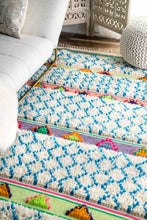 Load image into Gallery viewer, Nuloom Rugs - Hand Tufted Yelena Trellis Shag - Ivory