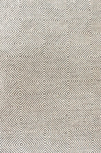 Load image into Gallery viewer, Nuloom Rugs - Hand Tufted Tamara - Ivory