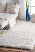 Load image into Gallery viewer, Nuloom Rugs - Gynel Cloudy Shag - Snow White