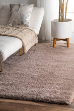 Load image into Gallery viewer, Nuloom Rugs - Gynel Cloudy Shag - Light Brown