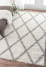 Load image into Gallery viewer, Nuloom Rugs - Shanna Shaggy - White