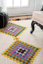 Load image into Gallery viewer, Nuloom Rugs - Hand Tufted Tribal Jodie - Beige