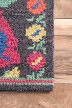 Load image into Gallery viewer, Nuloom Rugs - Hand Hooked Floral Daisy - Charcoal